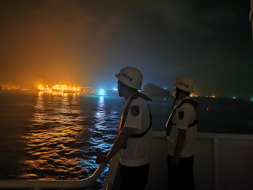 廣州海事局完成深中通道建設E3管節浮運護航任務_fororder_微信圖片_20200827203137
