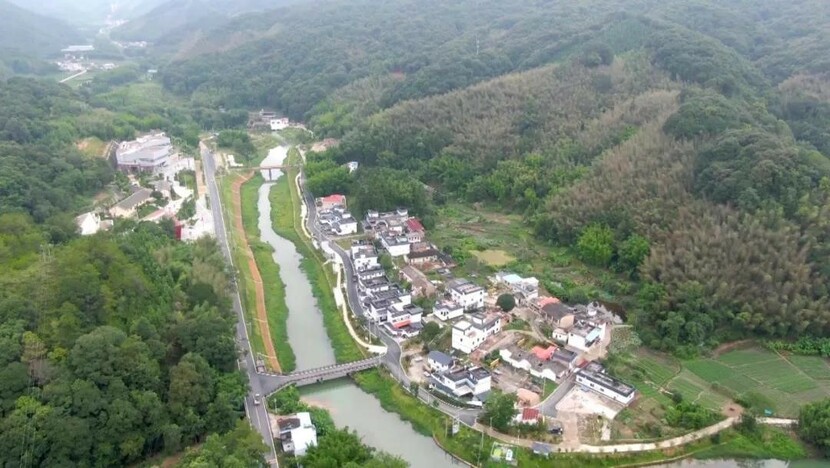 翁源壩仔鎮：落實“河長制” 實現河暢水清_fororder_1