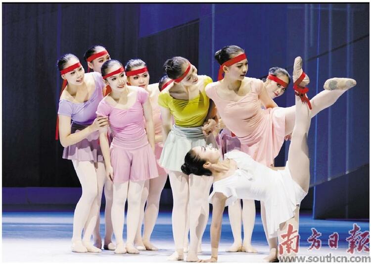 第三屆粵港澳大灣區雜技藝術周啟幕 雜技劇《天鵝》在廣州上演_fororder_116fe40b-d9db-45ad-8d4b-0fde94c5022f