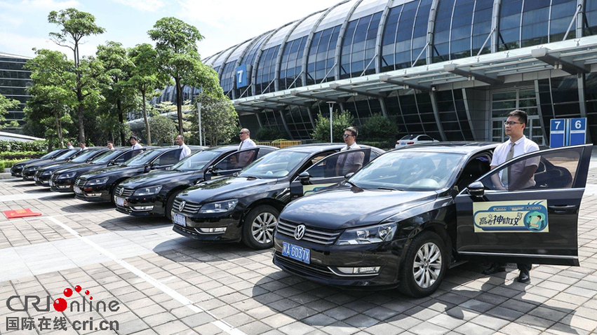 【神州專車供稿 發環創】【企業社會責任】神州專車連續六年開啟“愛心送考”活動