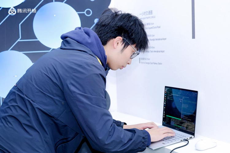 全球首個具身智慧強化學習運動控制比賽落幕