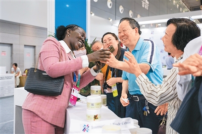 享開放之機 走共贏之路