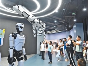 探訪全球首傢具身智慧機器人4S店