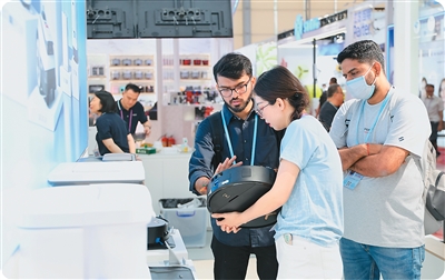 中國服務機器人何以在全球脫穎而出