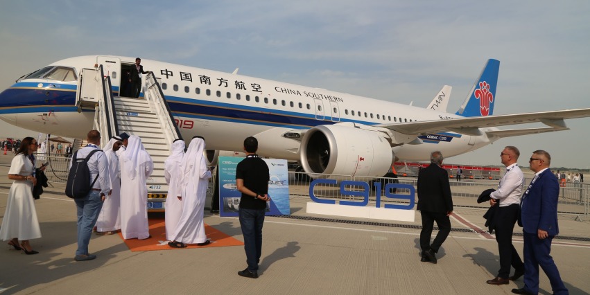 2025迪拜航展開幕 中國C919大飛機亮相