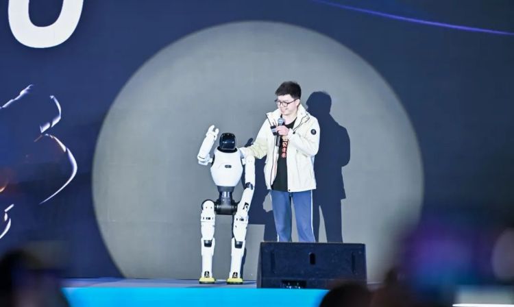 “1+4”大模型首發！珠海打造具身智慧産業高地