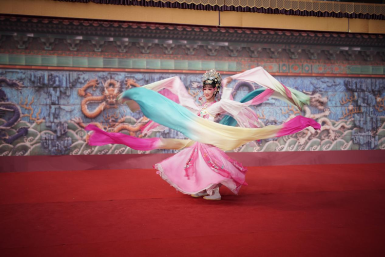 御賜祥瑞 福滿雪竇——2026“紫禁城裏過大年”奉化新春盛典啟幕 御賜祥瑞 福滿雪竇——2026“紫禁城裏過大年”奉化新春盛典啟幕_fororder_圖片 4