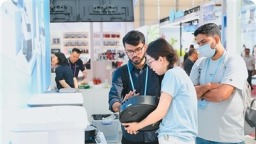 中國服務機器人何以在全球脫穎而出