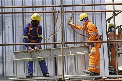 中企員工海外度過別樣中國年 中企員工海外度過別樣中國年