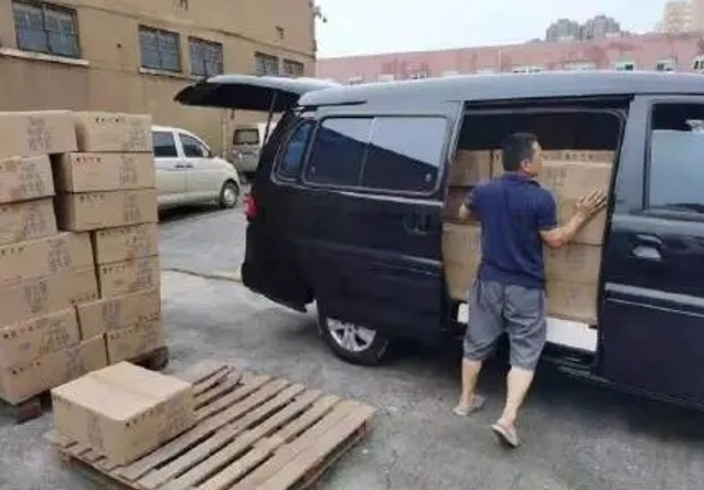 愛比雨大 蒙牛集團第一時間馳援鄭州_fororder_1