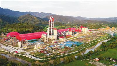 中企承建的現代化水泥廠為尼泊爾創造上萬就業崗位 “我們這裡發生了翻天覆地的變化”