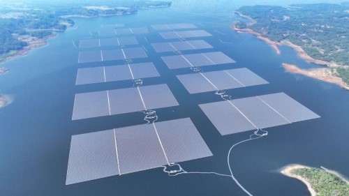 漂浮光伏加速“追光” 中國電建以“新”提“質”助力印尼邁向綠色未來_fororder_3