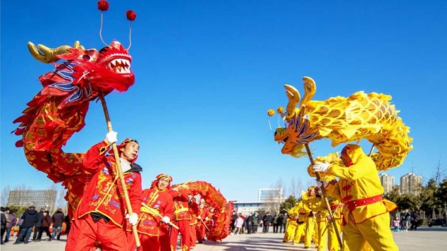 社火映紅振興路