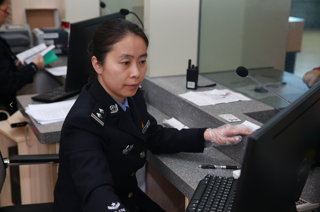 高墻內警花綻放展芳華  ——“三八節”訪南寧監獄女警官