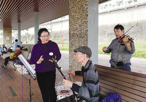 邕江兩岸處處香 景色宜人遊人樂