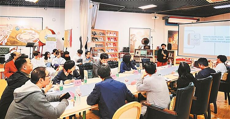 提供高品質閱讀環境 ——南寧市青秀區圖書館探索“書找人”服務方式見聞