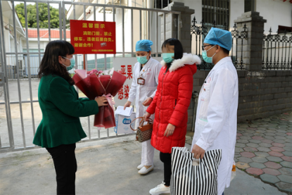 百色市兩例新冠肺炎患者治愈出院