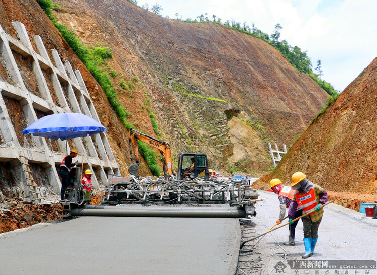 蒙山至金田公路通車 將造福沿線6萬群眾