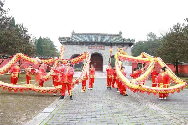 桂林市靖江王陵博物館開展靖江王陵尋龍剪影活動