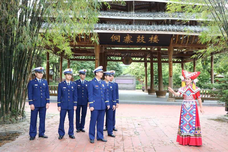 唱山歌：“劉三姐”對上“藍朋友”