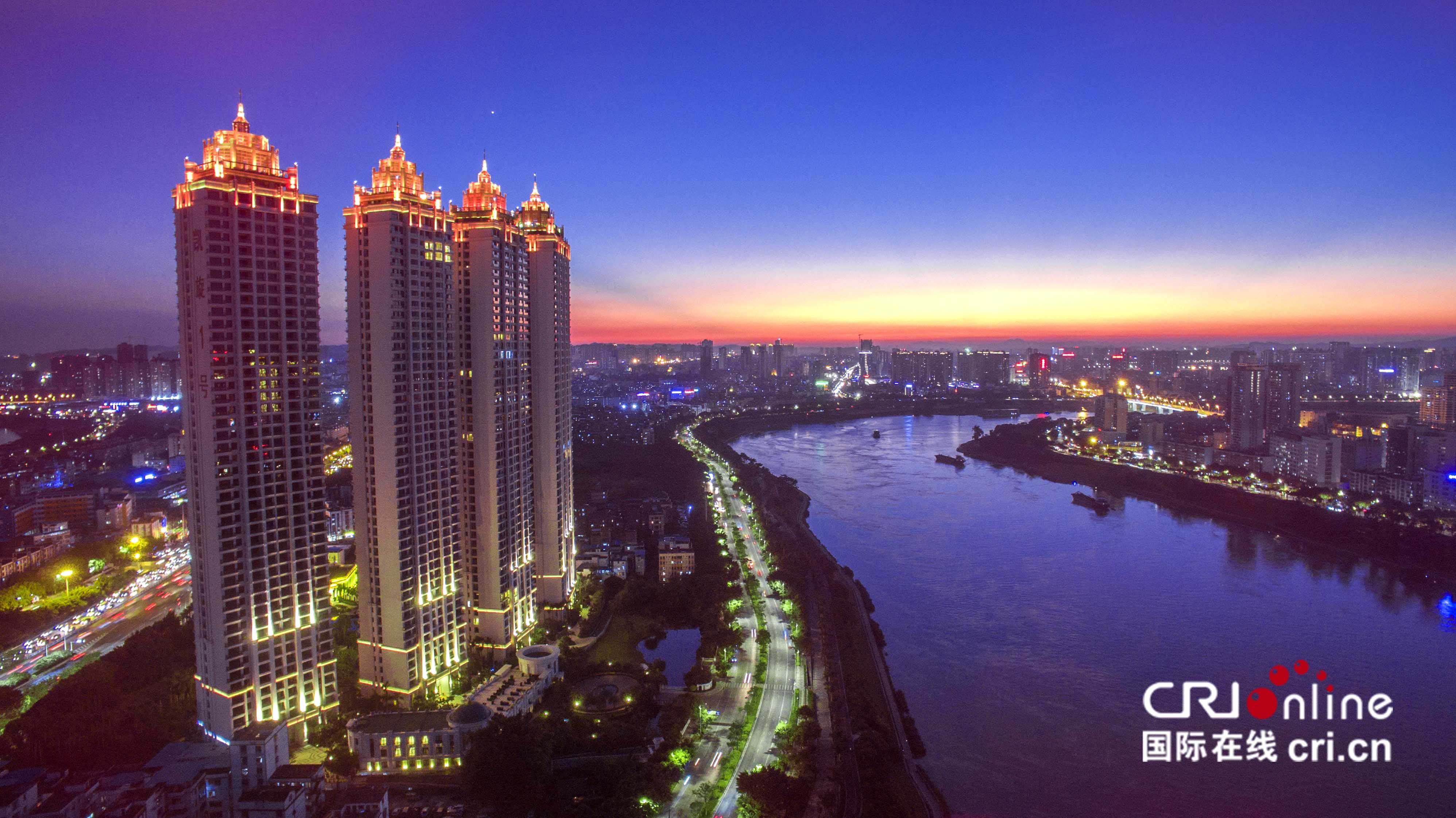 南寧市：煙火氣息點亮城市夜景