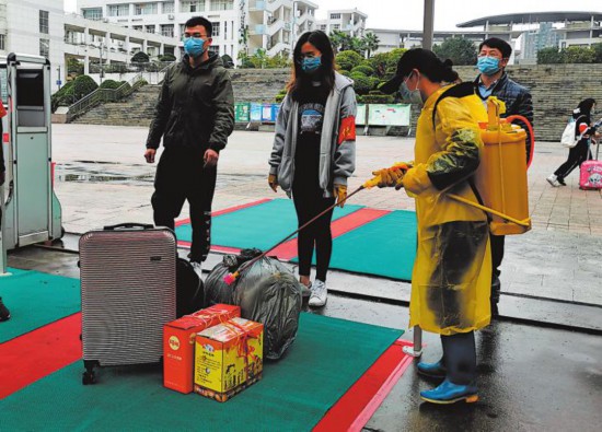 今日南寧市15萬名初三高三學生開學