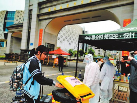 今日南寧市15萬名初三高三學生開學