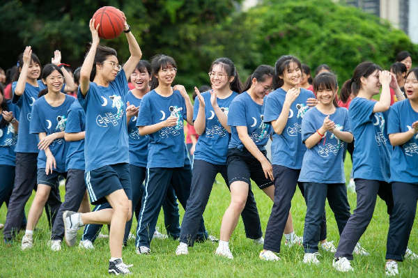 廣西南寧：趣味減壓拓展活動 鼓勵高三學子逢考必勝