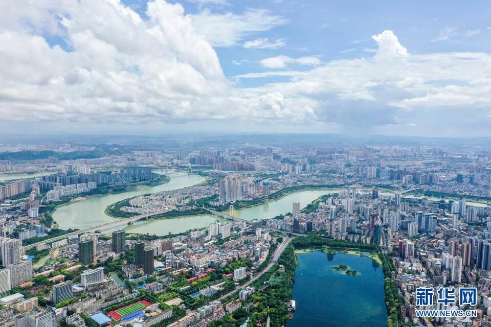 南寧：雨後城市濕地美