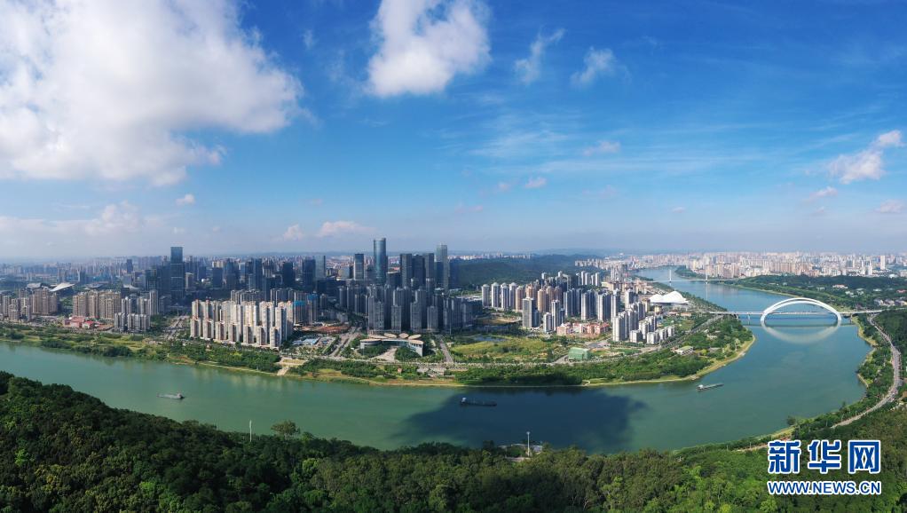 廣西南寧：綠城風物夏日好 碧水青山入畫來