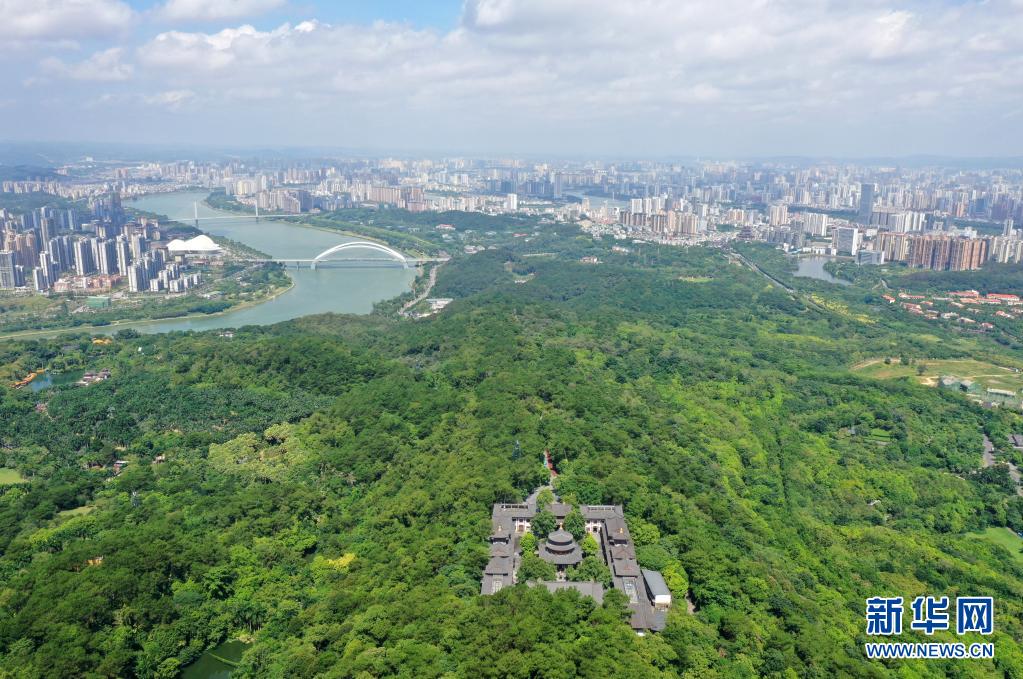 廣西南寧：綠城風物夏日好 碧水青山入畫來