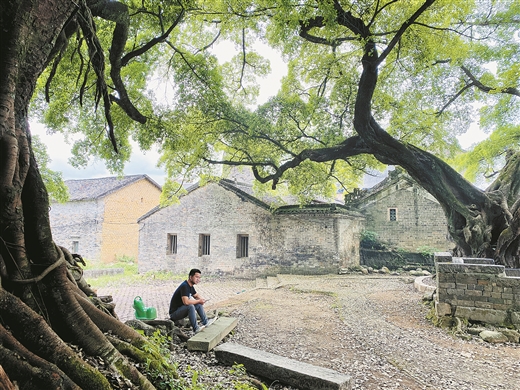 傳承歷史文化 推進鄉村發展——探訪全國傳統古村落鍾山縣石龍鎮松桂村