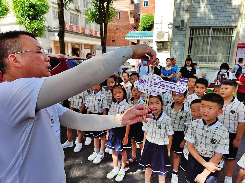 南寧市開展“新時代 復興夢”未成年人主題實踐活動