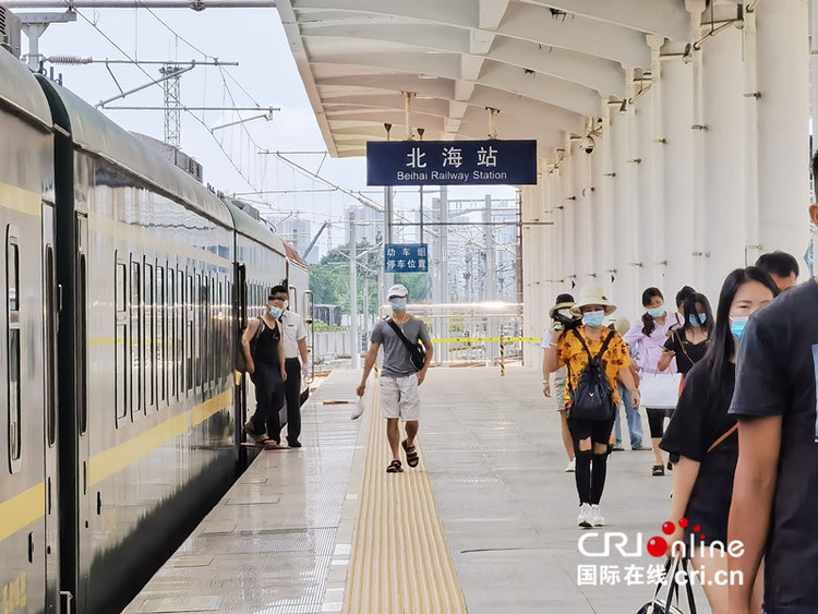 是慢火車系列報道【A】【關注“慢火車”·文旅】綠皮車一路風景一路溫情