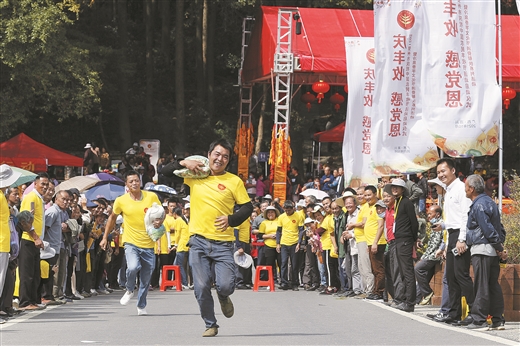 廣西賀州：歡歌笑語鬧豐收