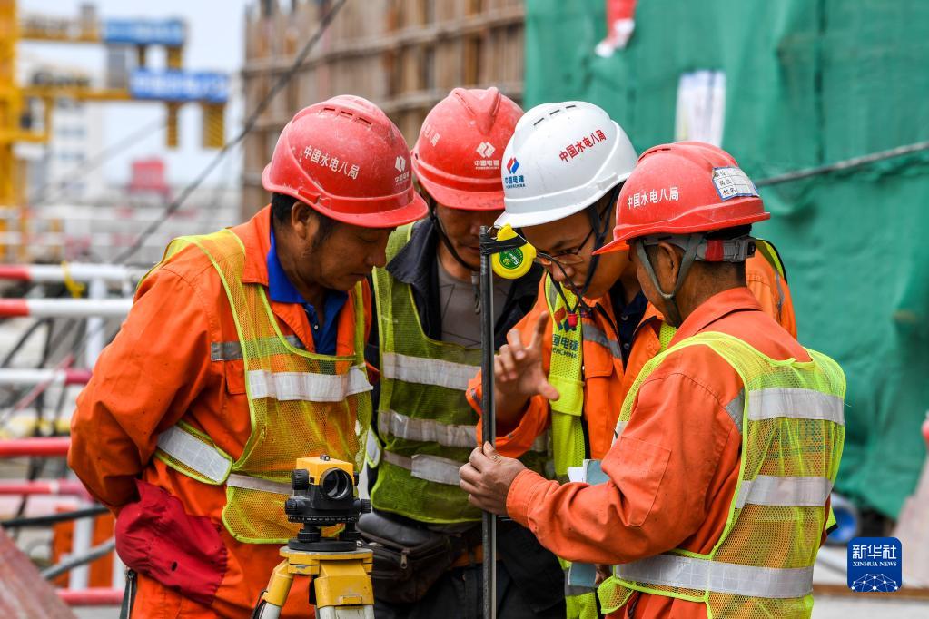 廣西大藤峽水利樞紐工程冬日加緊建設