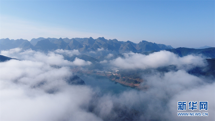 廣西大化：看煙波浩渺 山水相伴