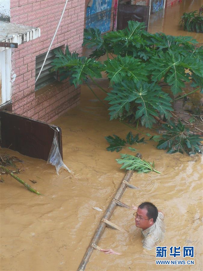 廣西田林：暴雨引發泥石流 400多人被緊急疏散