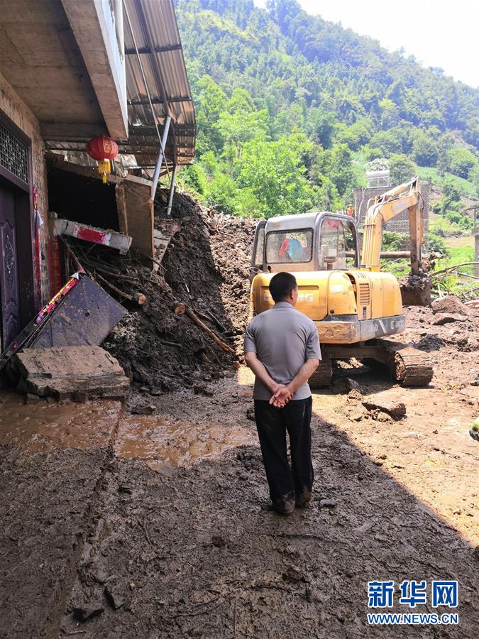 廣西田林：暴雨引發泥石流 400多人被緊急疏散