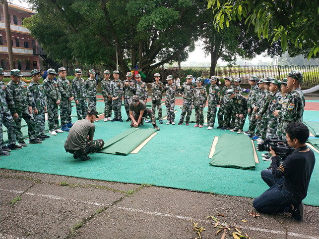 廣西寧明開展未成年人國防教育活動