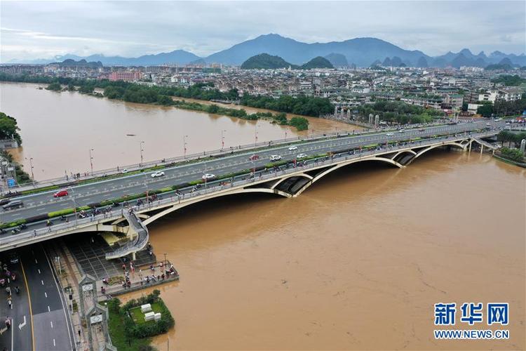 廣西桂林：暴雨致漓江水位超警戒線