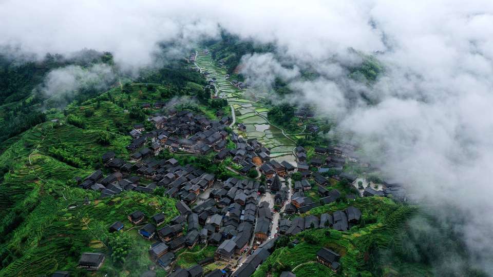 廣西三江：雨後侗寨美如畫