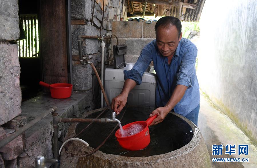 廣西都安：大石山區會戰“水貧困”