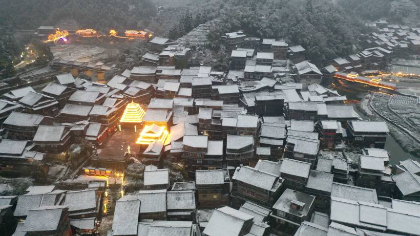 廣西三江：侗寨雪景美如畫