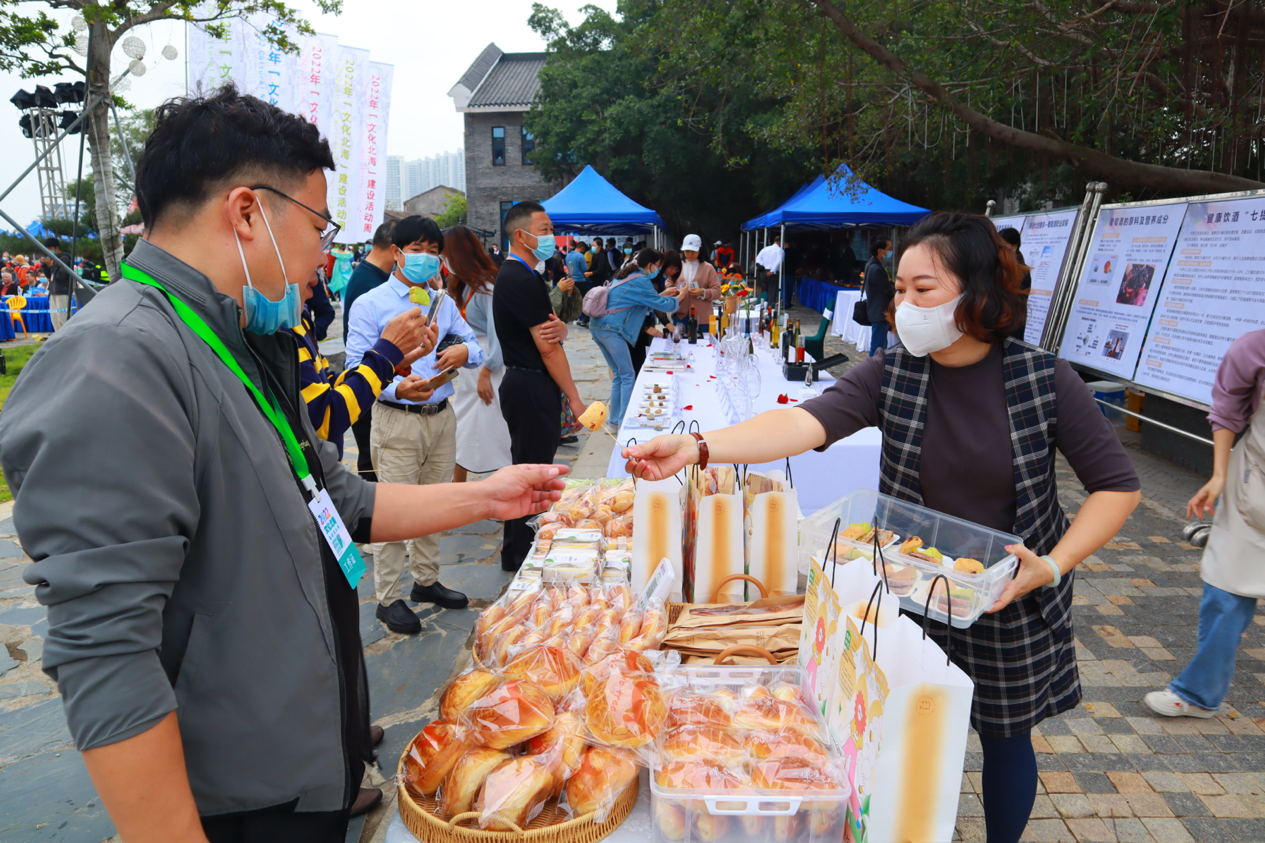 廣西北海民博會集中展示民間好物 彰顯絲路古港藝術魅力_fororder_圖片20