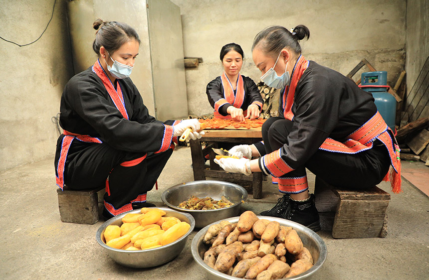 廣西金秀：瑤寨“旅遊飯”越吃越香