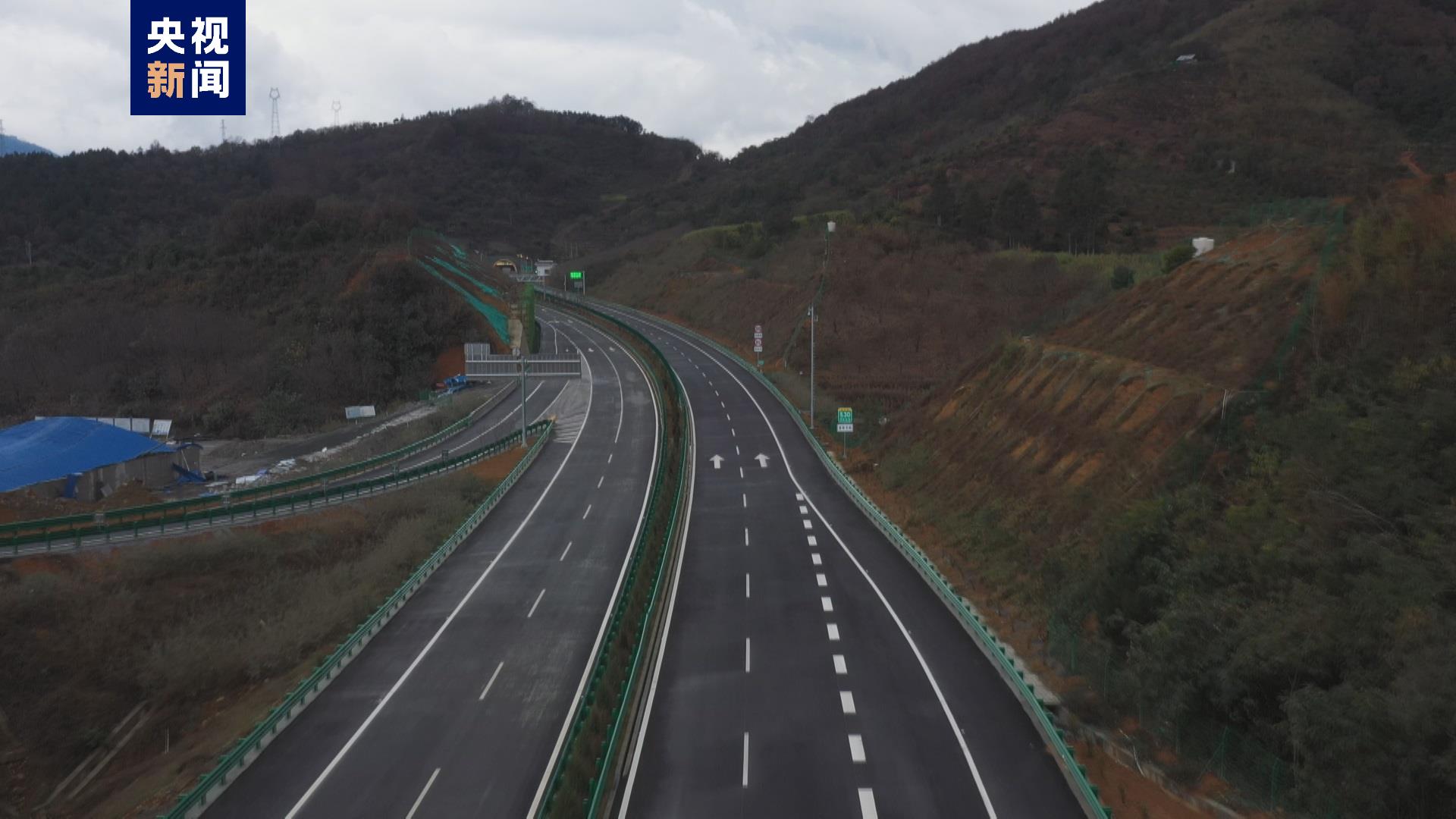 兩條高速建成通車 廣西實現“縣縣通高速”