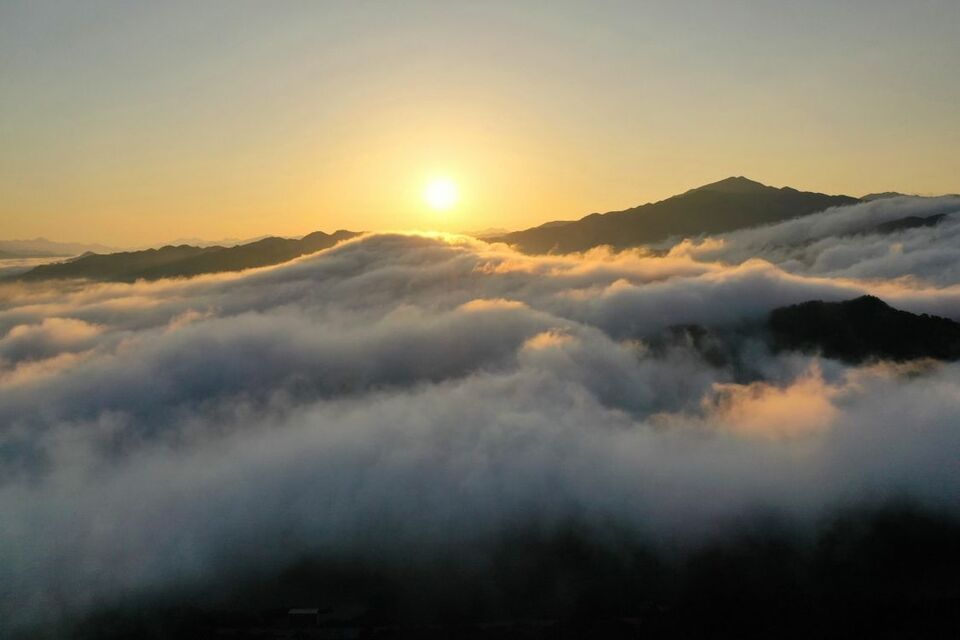 廣西：雲霧山川生態美