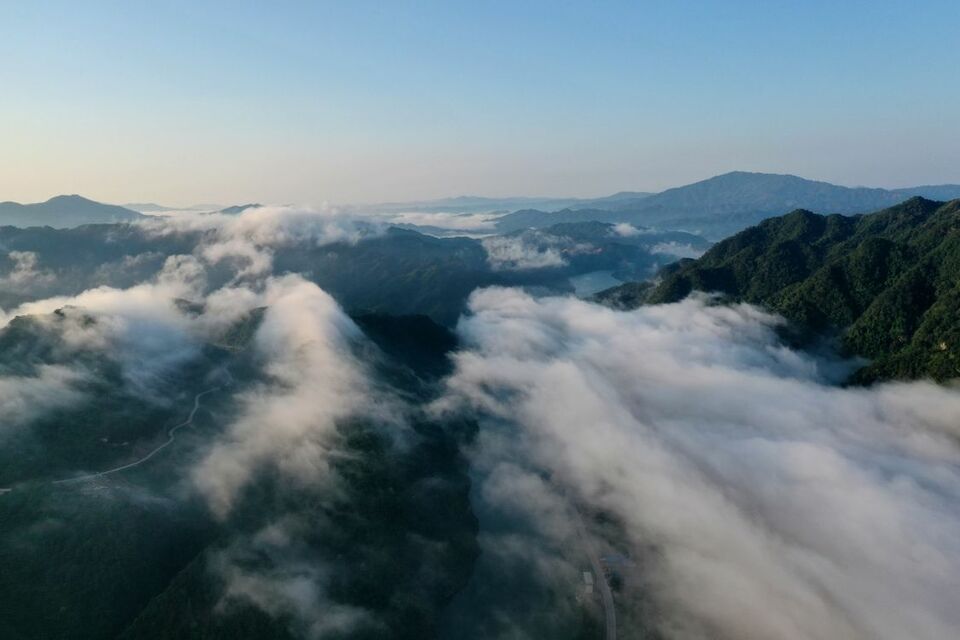 廣西：雲霧山川生態美