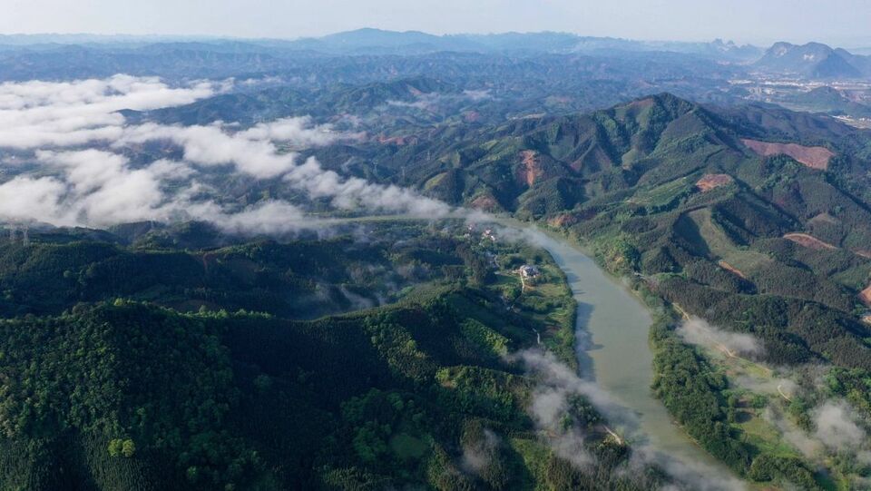 廣西：雲霧山川生態美